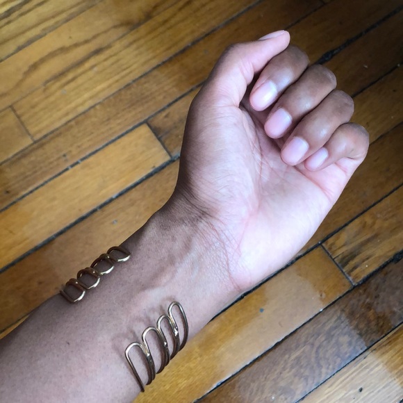 Bracelet Cuff - Picture 2 of 3